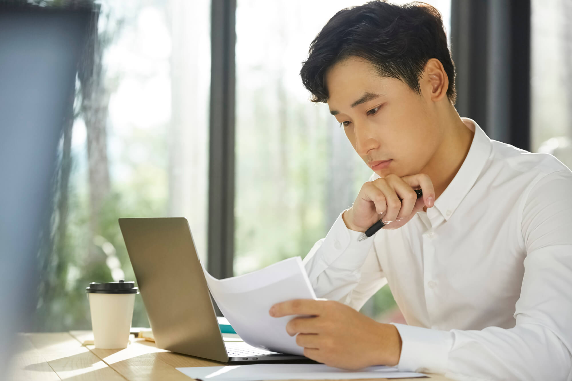 フェンス工事をDIYするか業者依頼するかを決めるポイント