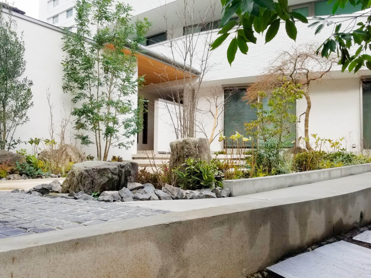 千葉県千葉市の和風テイストの庭
